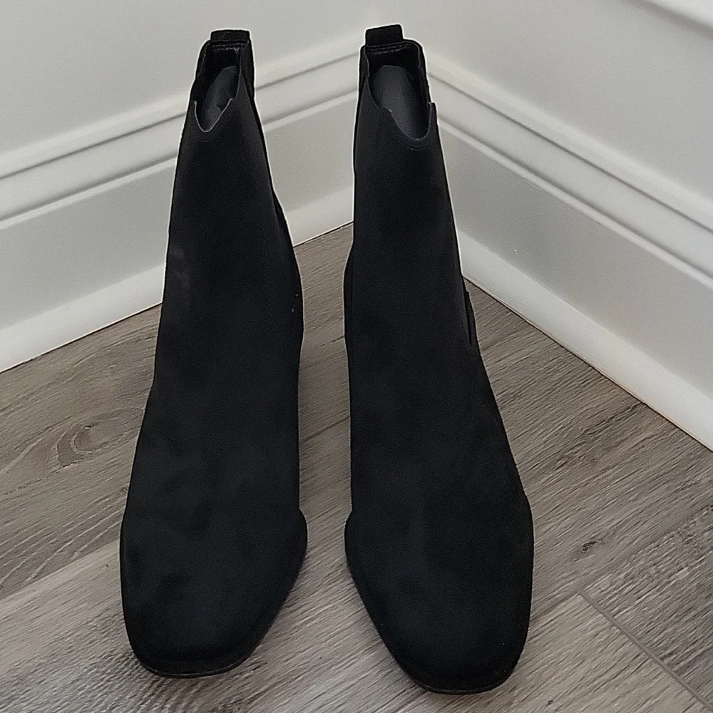 Splendid Womens' LUA Black Suede Ankle Boots Block Heel Size 11M NIB